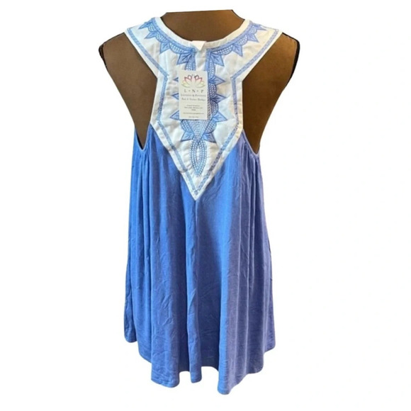 CY Fashion Flowy Tank NWT - Picture 2 of 2